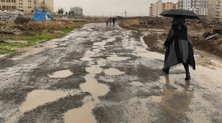 Viranşehir’de yollar viran oldu!