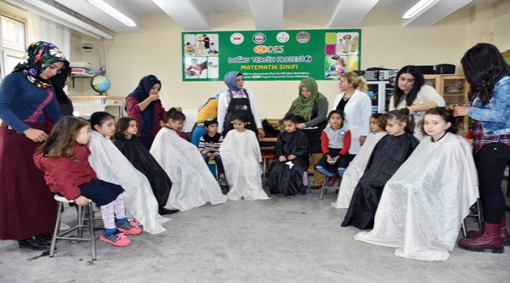 Hilvan Belediyesi'nden öğrencilere saç bakımı