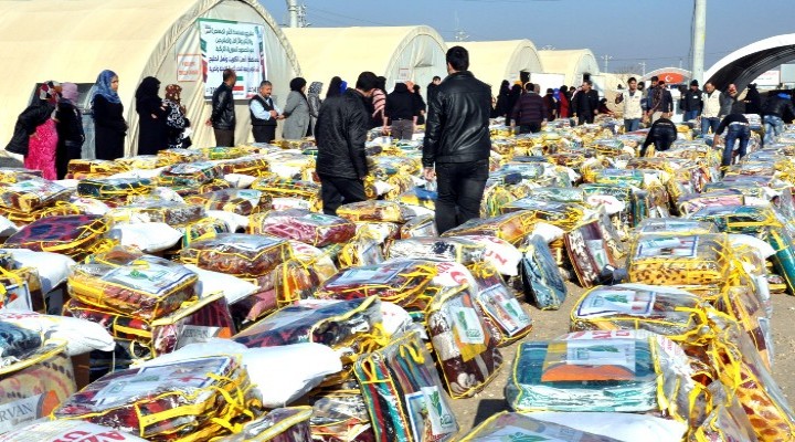 Bin 500 Suriyeli aileye yardım malzemesi dağıtıldı