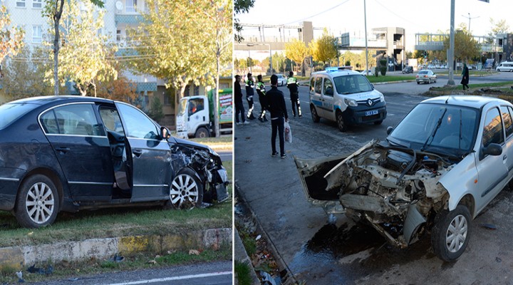 Siverek'te iki otomobil çarpıştı