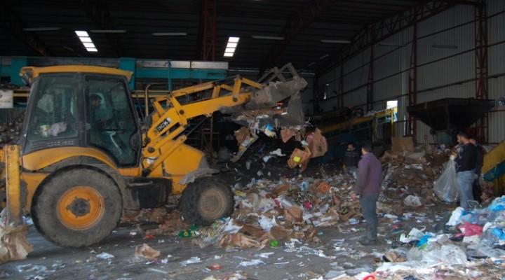 Çöple 40 bin haneyi aydınlatacak elektrik üretiliyor