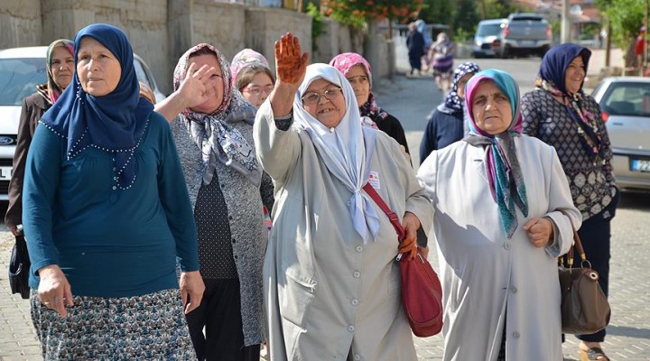 Sevim ninenin hac yolculuğu başladı