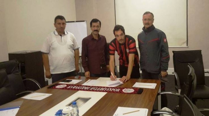 Yeldar Yamaç Karaköprü Belediyespor'da