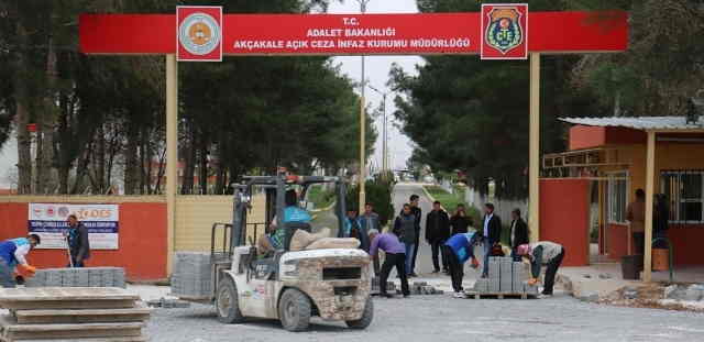 Akçakale’de kurumlar güzelleşiyor