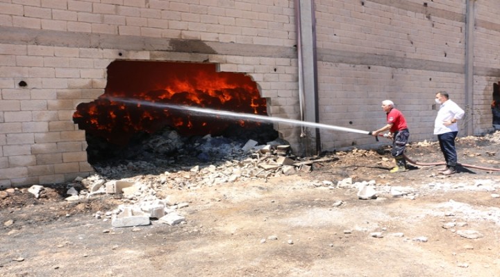 Şanlıurfa'da çırçır fabrikasında yangın