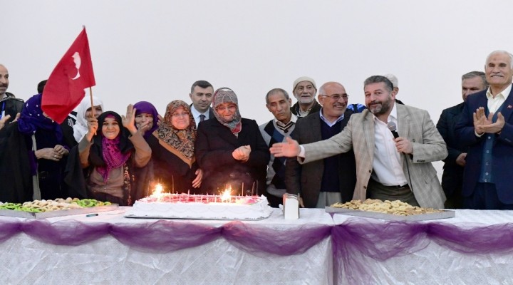 Şanlıurfa'da yaşlılara doğum günü sürprizi