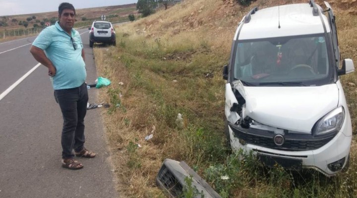 Şanlıurfa'da hafif ticari araç devrildi: 7 yaralı