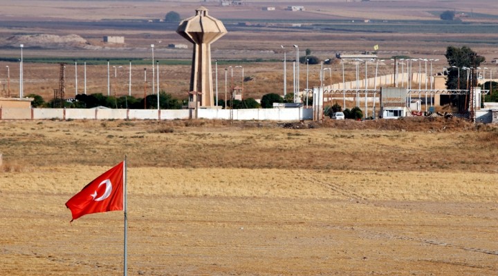 YPG/PKK'lı teröristler,kaçacak delik aradılar