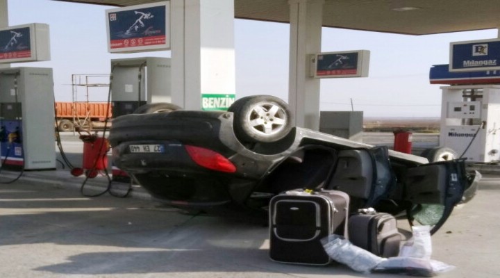 Şanlıurfa'da otomobil devrildi: 2 yaralı