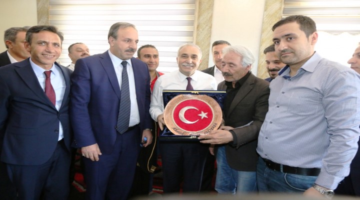 Bakan Fakıbaba'dan AK Parti yorumu