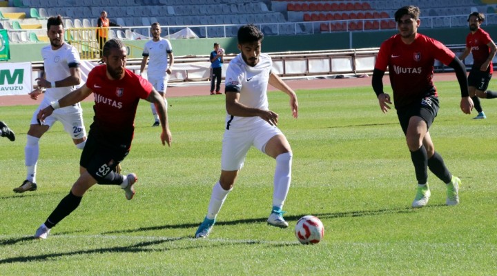 Şanlıurfa Karaköprü Belediyespor-Utaş Uşakspor: 0-0