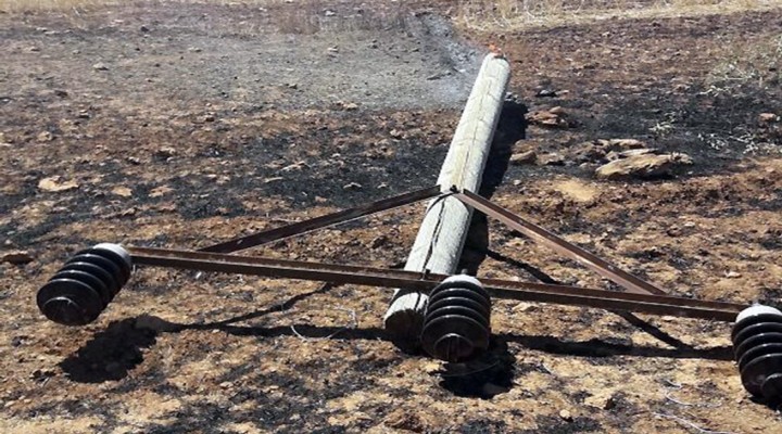 Anız Yangını 16 Köyü Elektriksiz Bıraktı