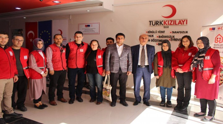 Kaymakam Ünal'dan Kızılay Toplum Merkezine ziyaret