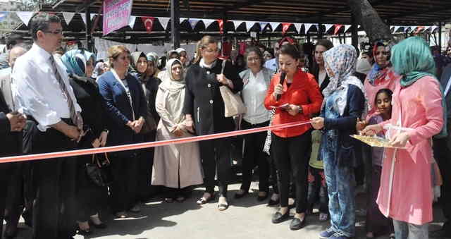 ‘El emeği, göz nuru’ çarşısı açıldı