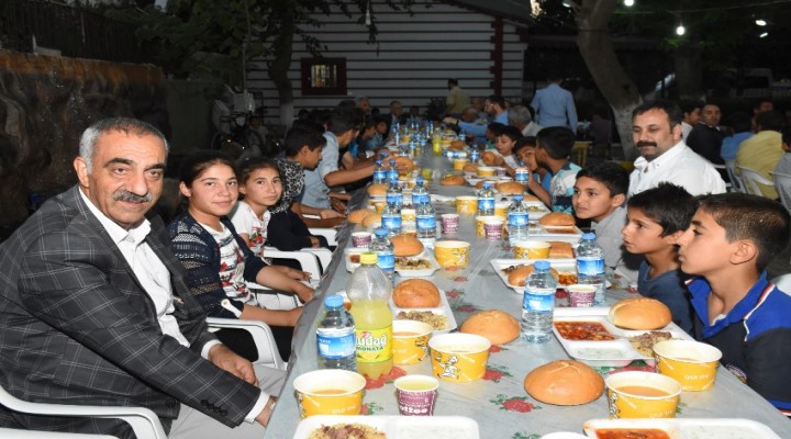 Hilvan Belediyesi, Yetimler için iftar verdi