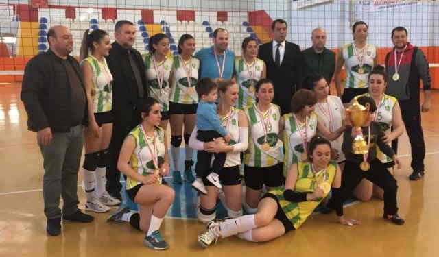 MSK Urfa Bayan Voleybol Takımı 3. Lig’e yükseldi