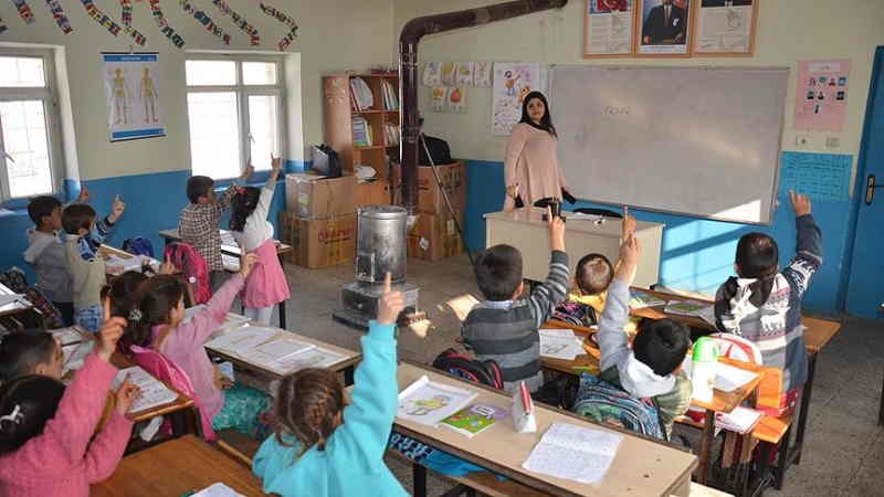 Öğretmenlerin yer değiştirme takvimi açıklandı