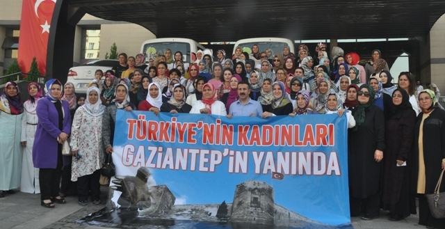 STK’lar Gaziantep saldırısını yerinde lanetledi 