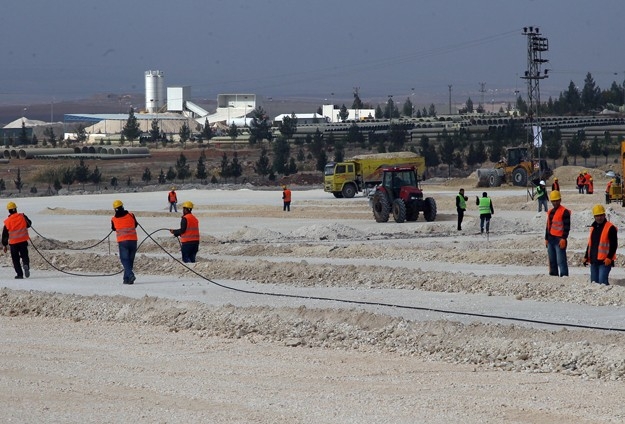 Suriyeli Kürtler "tam donanımlı" kampa kavuşuyor