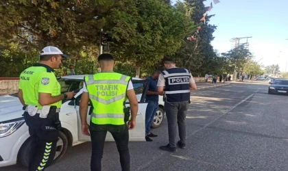 Şanlıurfa trafiği kural tanımayanlara dolu! 1 ayda binlerce sürücüye ceza yağdı