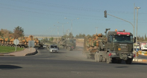 Şanlıurfa’dan sınıra askeri sevkiyat