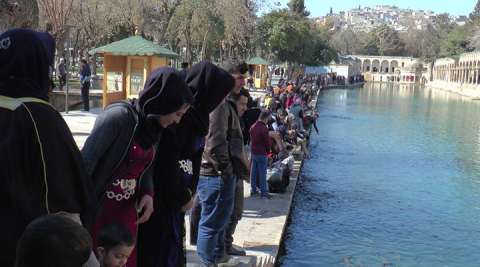 Balıklıgöl’e ziyaretçi akını