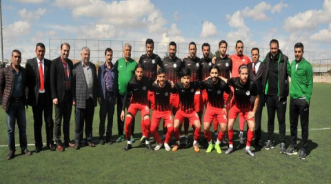 Karaköprü Belediyespor kapıyı araladı