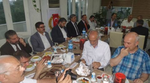 Şanlıurfa'da gazeteciler iftar programında bir araya geldi