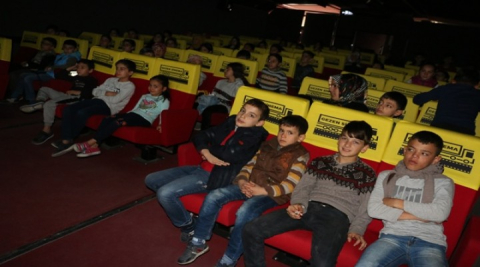 Mobil sinemayla film izlediler