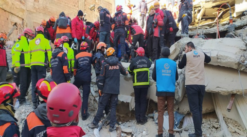 Şanlıurfa, Elazığ'ı yalnız bırakmadı