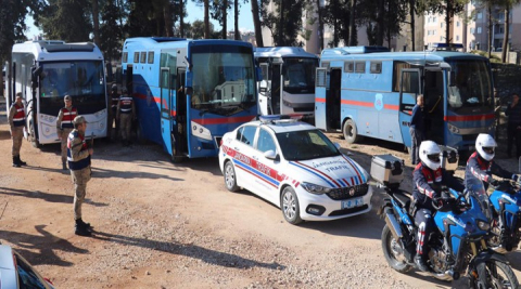 Mahkumlar Urfa'ya naklediliyor