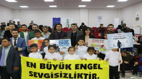 Şanlıurfa’da Engelli Bireyler sahne aldılar