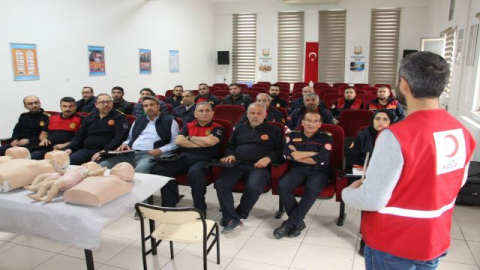 Şanlıurfa İtfaiyesine ilk ve acil yardım eğitimi verildi