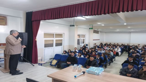 Şanlıurfa’da bağımlılık hakkında bilinçlendirme seminerleri sürüyor