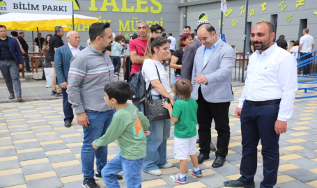 Başkan Çiftçi, Uluslararası Yarışmaya Katılan Öğrencilerle Bir Araya Geldi