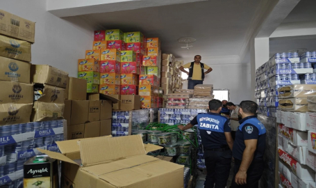 Şanlıurfa’da Zabıta, tonlarca bozuk gıdayı imha etti