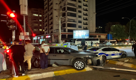 Şanlıurfa’da çok sayıda aracın karıştığı zincirleme kaza! Yaralılar var