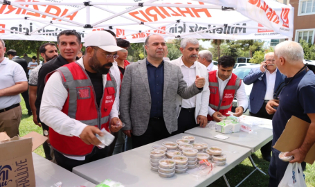 Şanlıurfa'da YRP Gençlik Kolları'ndan Aşure İkramı!