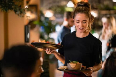 450 TL'lik Yemeğe 100 Bin TL'lik Bahşiş Bıraktı! Restoran Bahşiş Nedeniyle Müşteriye Dava Açtı