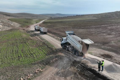 Büyükşehir’den 3 İlçede Yol Çalışması