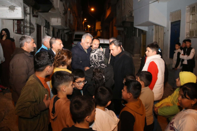 Başkan Kuş ve Ekibi Gece Yarısına Kadar Gıda Kolisi Dağıttı!