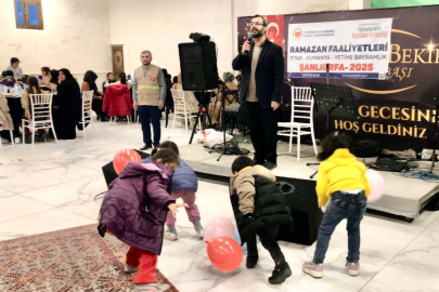 Yardımeli Derneği’nin İftar Programına Yoğun Katılım ve Anlamlı Jest